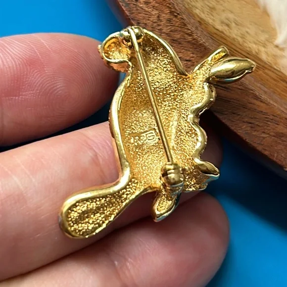 🖤RARE💕ATTWOOD Beaver 🦫 brooch